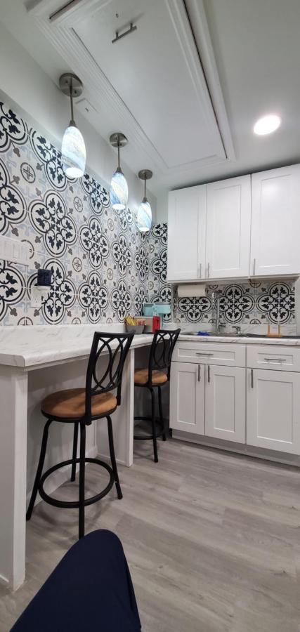 Eleg Stu Apt With Lux Amnts Steps Frm Nautical Mile Фрипорт Экстерьер фото